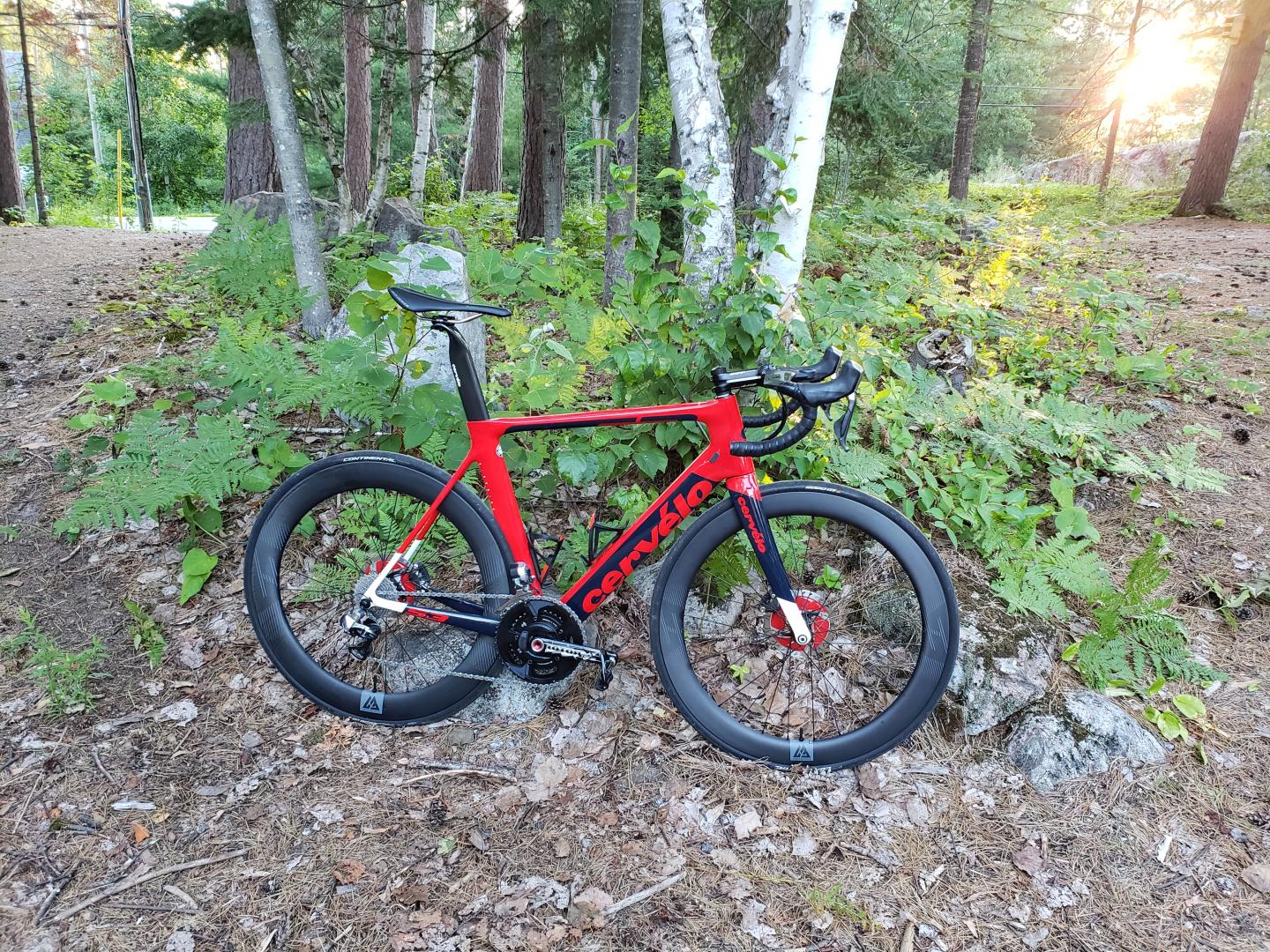 700c-r65-r55-road-carbon-wheelset-with-continental-gp5000-tubeless-tires