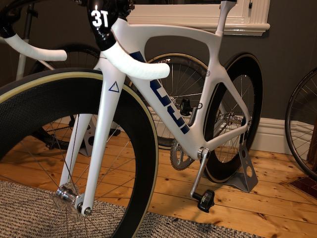 fuji-track-elite-frameset-custom-paint-white