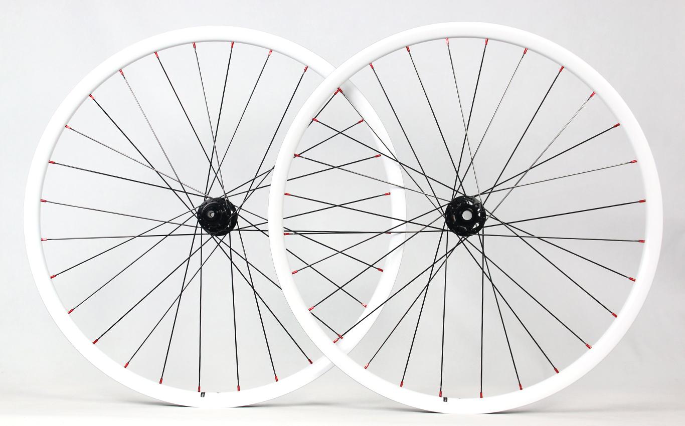 flyweight-rm29c06-carbon-fiber-wheelset-painted-white