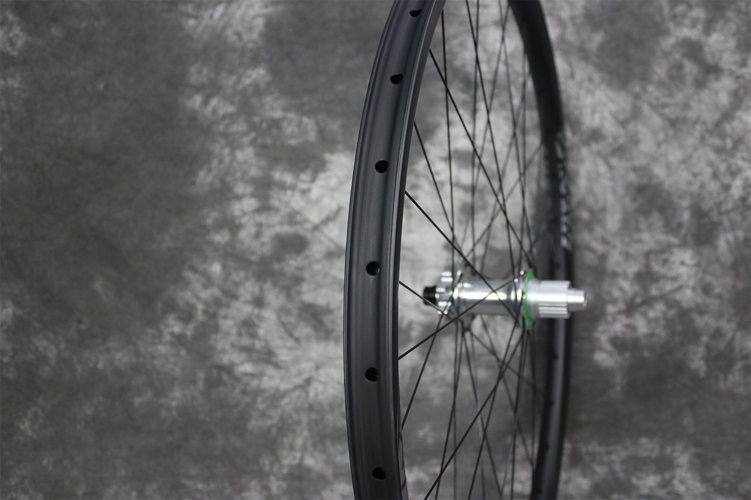 tubeless-compatible-RM29C19-29er-carbon-mtb-wheel-rear