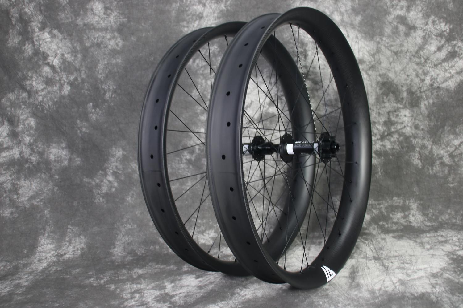 Light-Bicycle-RSNOW05-27.5-carbon-wheelset-with-dt-swiss-350-big-ride