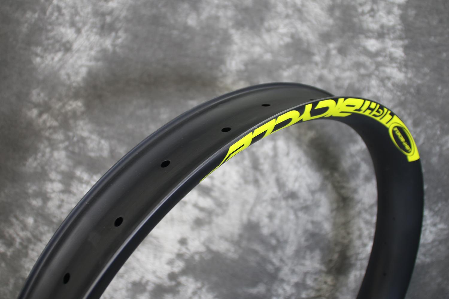 hookless-27.5-fat-bike-carbon-rim