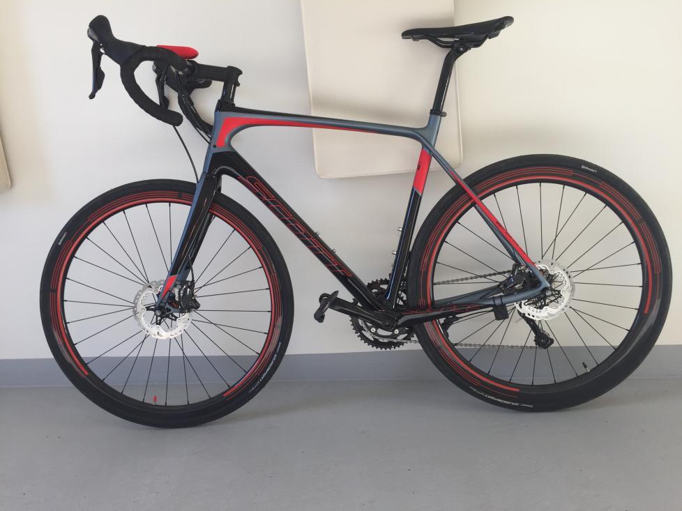 scott solace carbon road bike