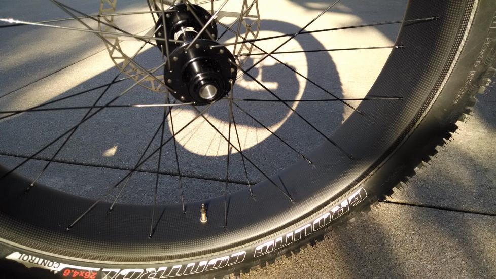 specialized fatboy tubeless
