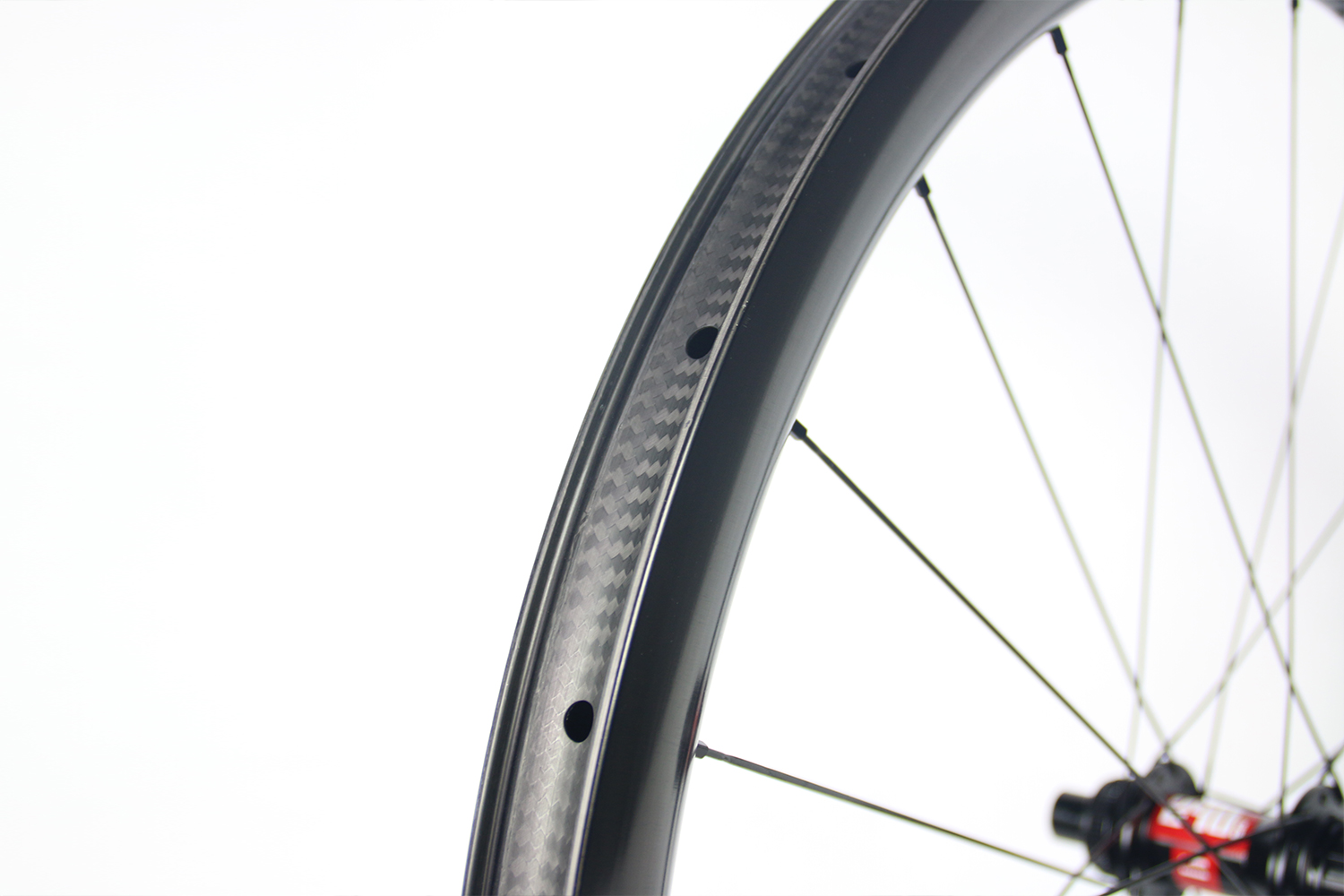 wr38-32mm-wide-tubeless-ready-carbon-wheels