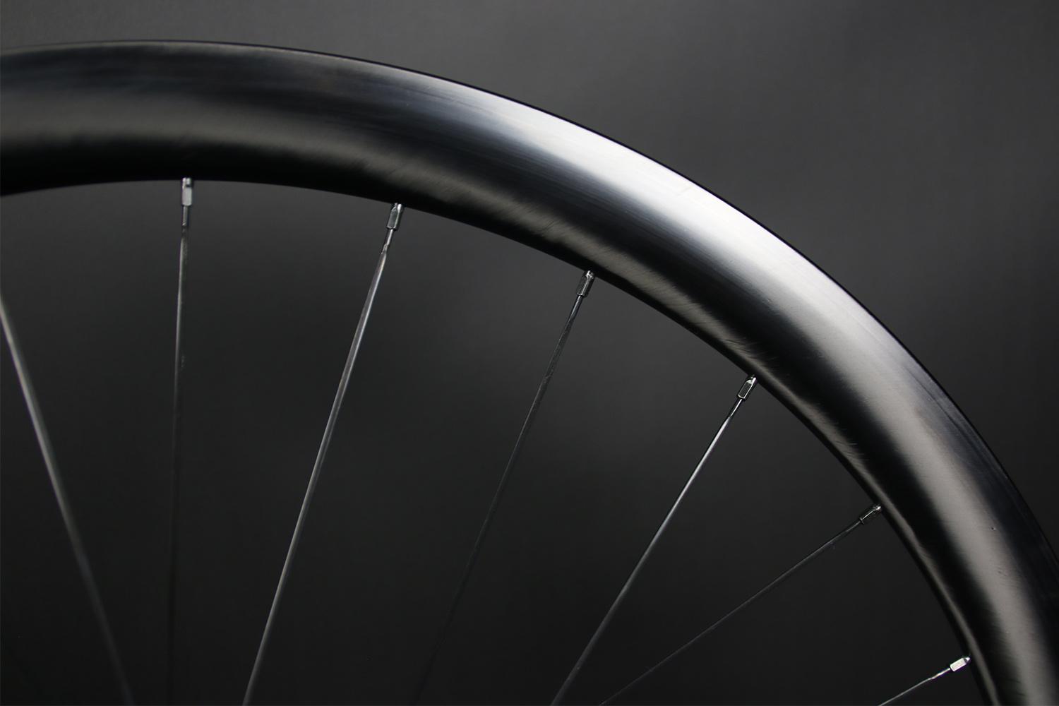 WR38 Review 25 Int Wide 38 Deep Wide Road Tubeless