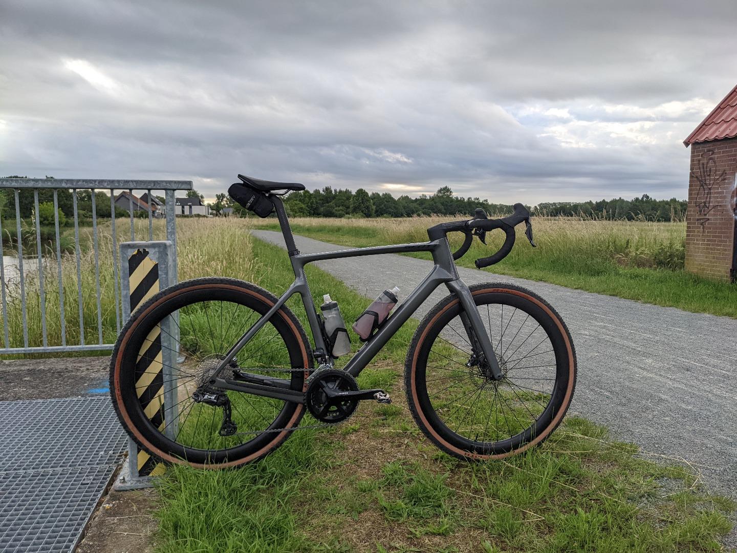 WR45 Disc Review Carbon Gravel Wheels for Scott Addict Gravel