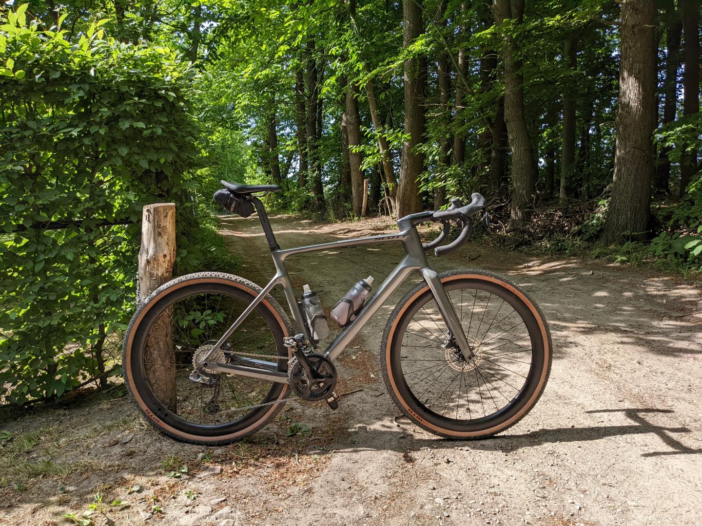 WR45 Disc Review Carbon Gravel Wheels for Scott Addict Gravel