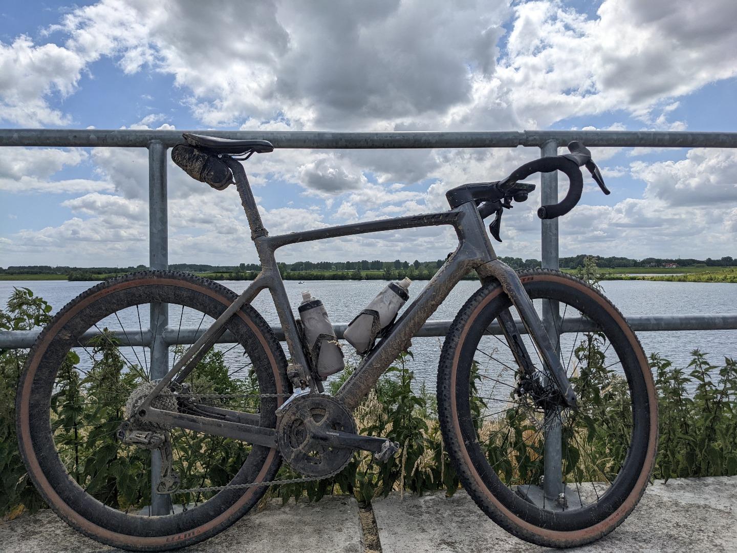 WR45 Disc Review Carbon Gravel Wheels for Scott Addict Gravel