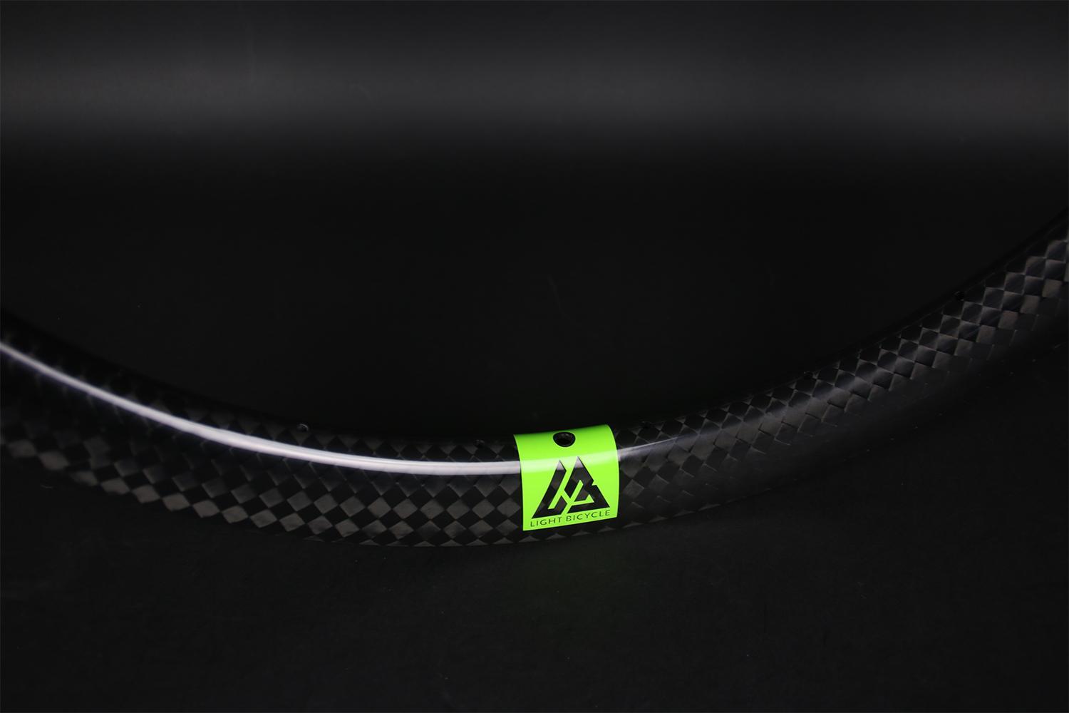 WR45 Disc Review Glossy 12K Weave Carbon Road Rims