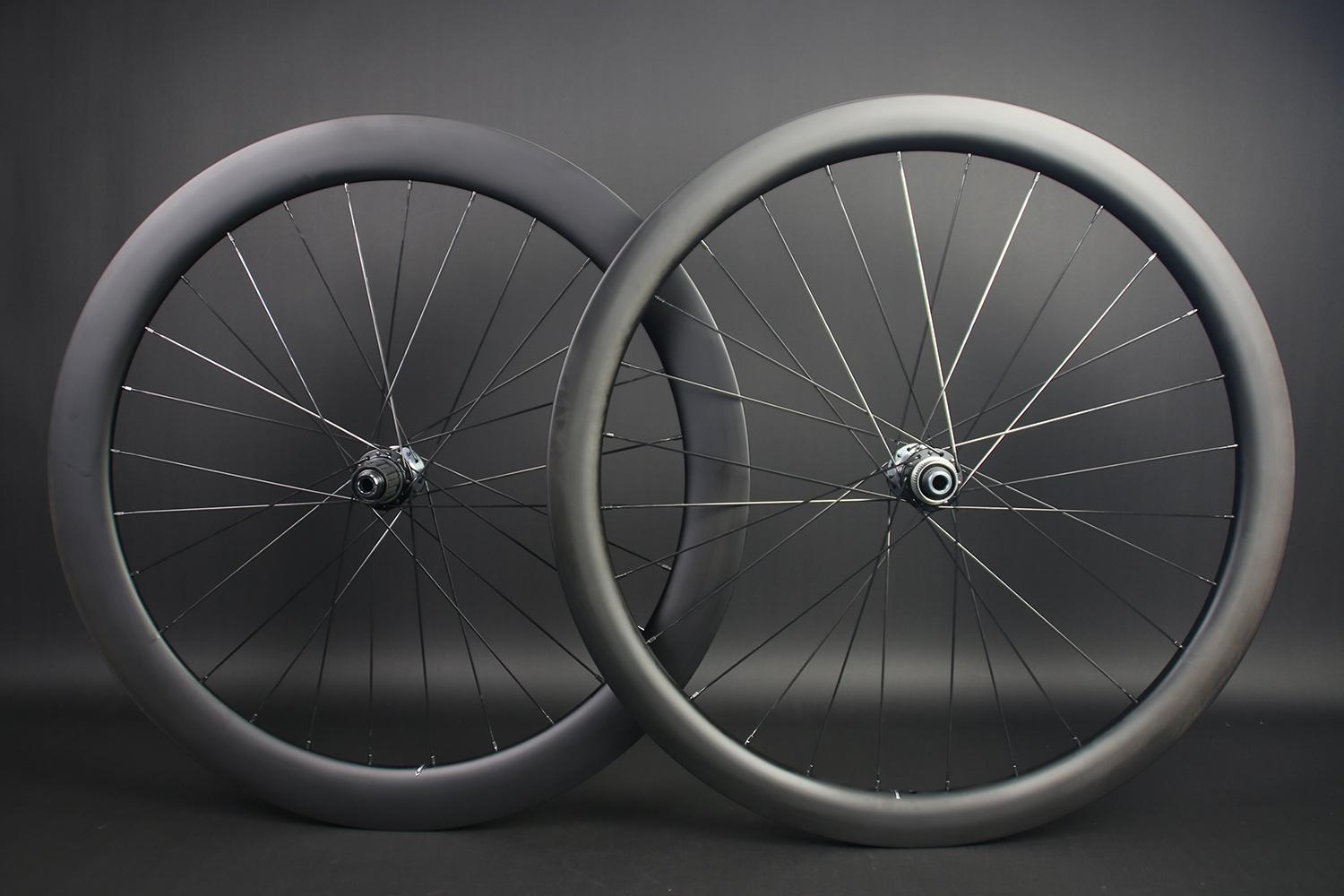 WR45-Front-AR56-Rear-700C-mixed-depth-wheelset