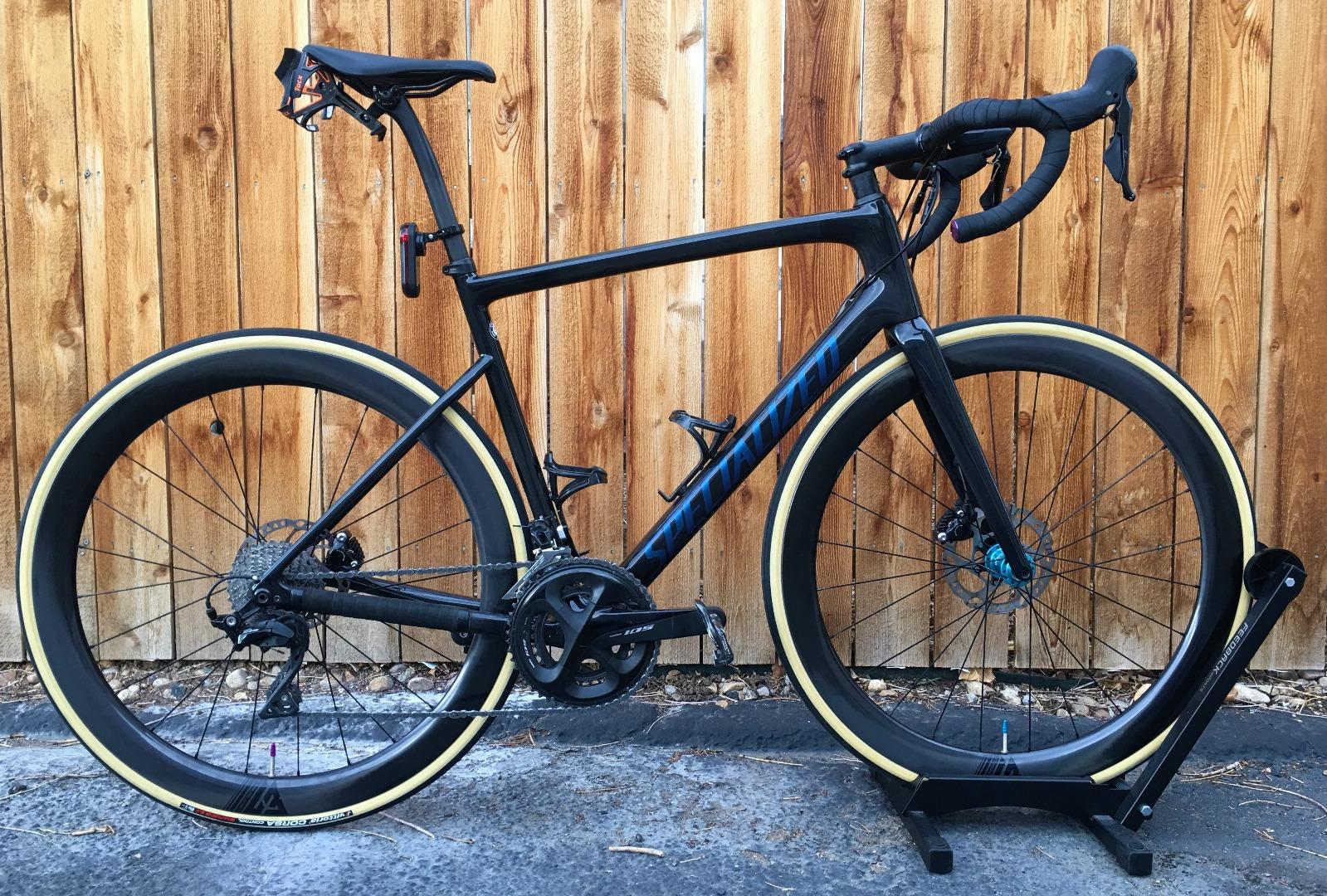 Tarmac-SL6-Road-Disc-Frameset-With-Light-Bicycle-WR50-50mm-Depth-Carbon-Wheels