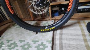 light-bicycle-am930-carbon-wheels