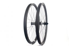 650b-am728-mtb-carbon-wheelset-ust