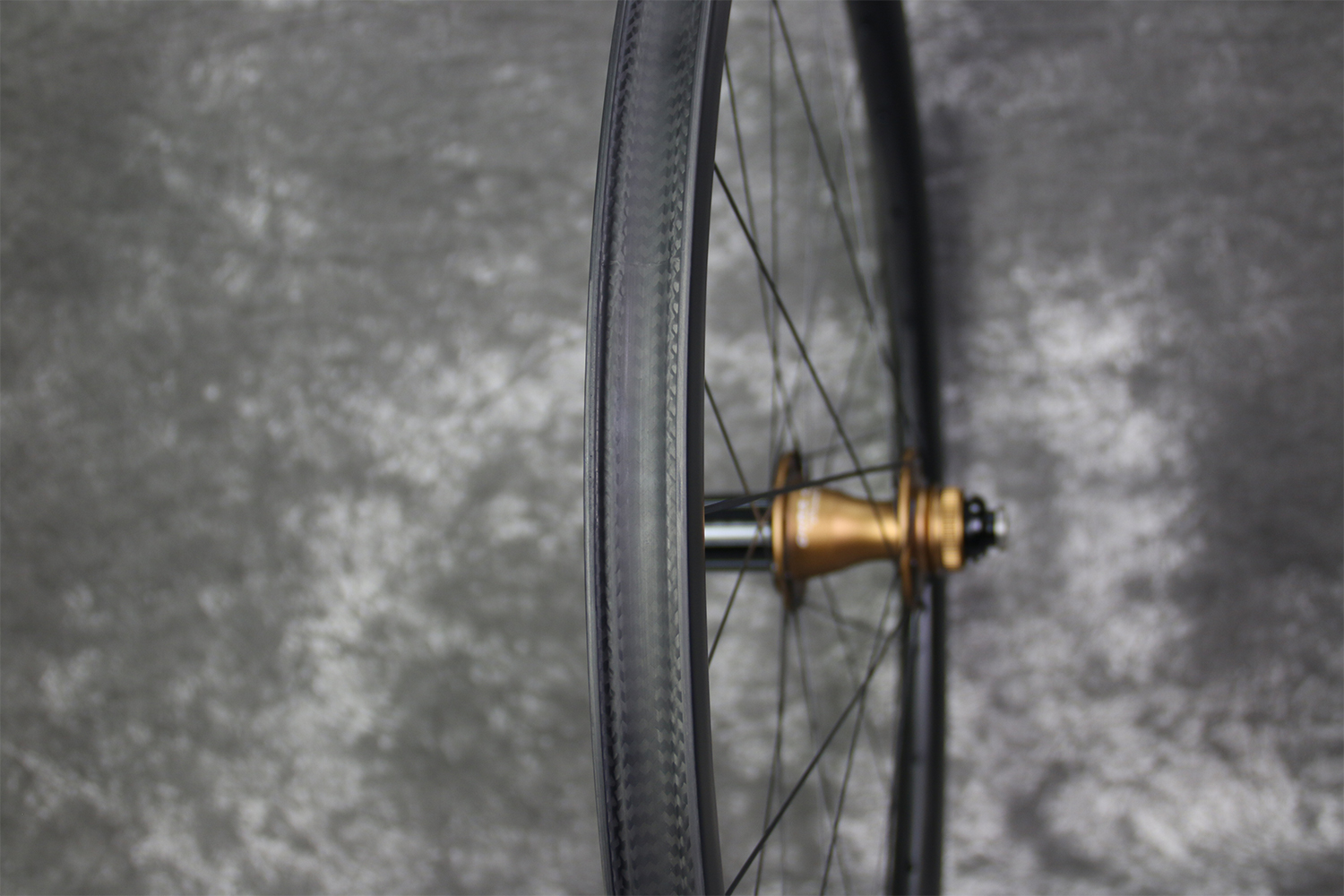 ar35-700c-road-disc-tubeless-carbon-wheel