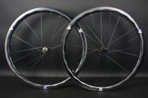 light-bicycle-x-flow-ar375-disc-road-wheelset-multiple-oil-slick-decals