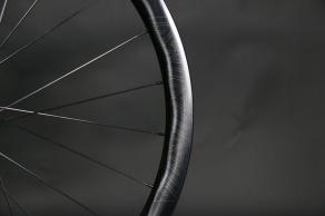 700C-carbon-road-wheel-with-laser-marks