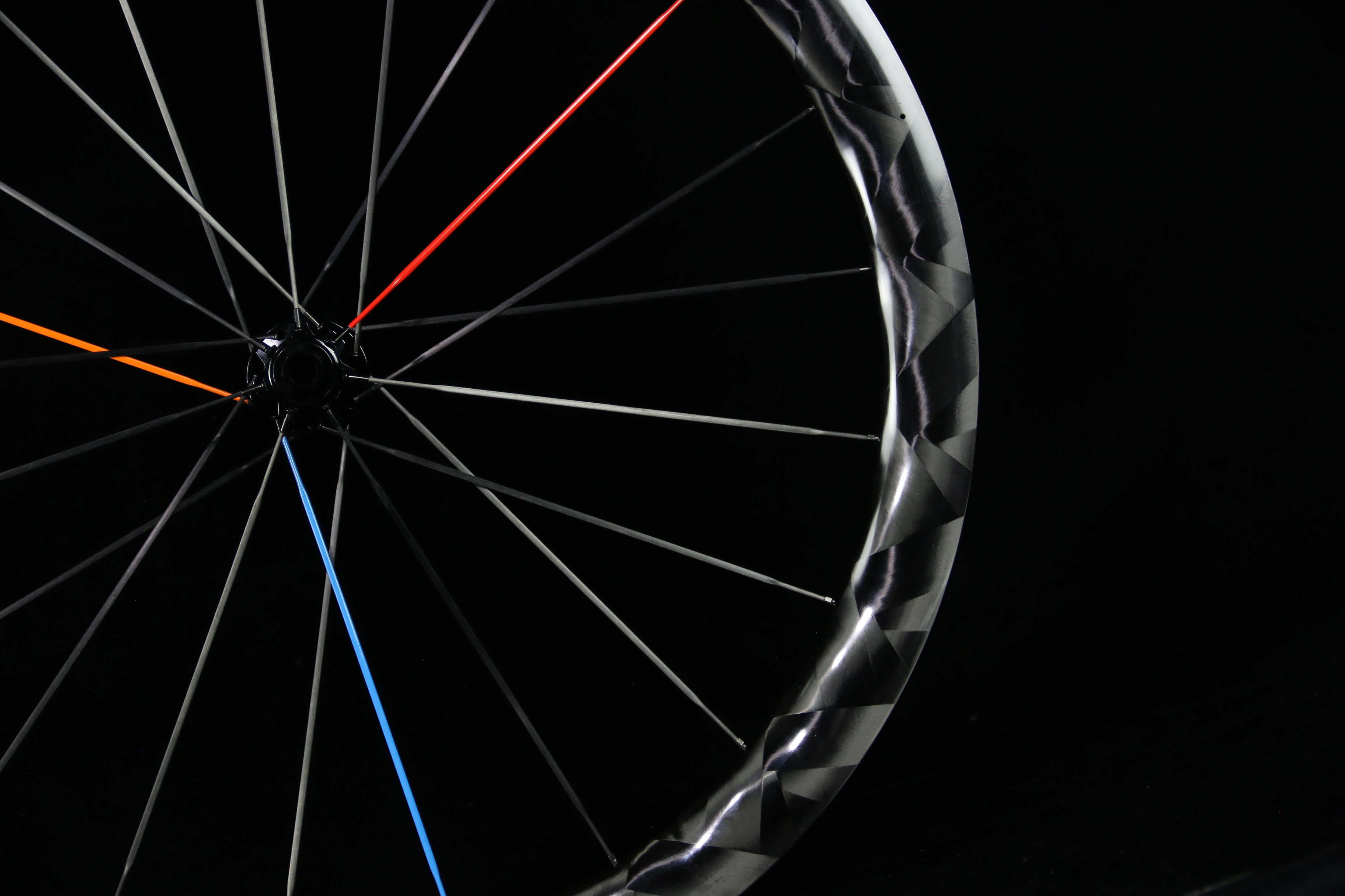 Flyweight-ud-carbon-spokes