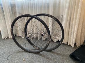 light-bicycle-en740-650b-mtb-wheels-custom-build