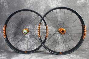 fat680-26er-fat-bike-orange-Hope-pro-4-fastno-orange-decal-carbon-wheelset