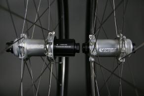 Carbon-Ti-X-hub-Hubs-Silver