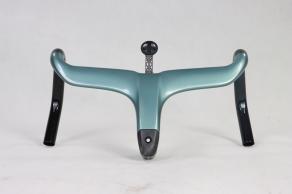 light-bicycle-aerorevo-in-route-road-handlebar