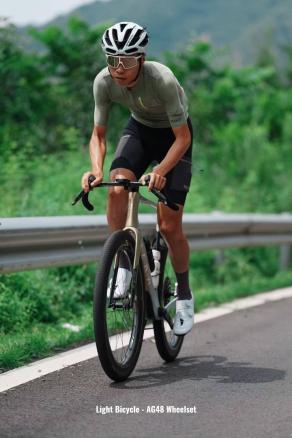 light-bicycle-ag48-disc-review-speed-meets-the-trail