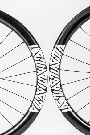 light-bicycle-ag48-disc-review-unmatched-stability-for-rough-terrain