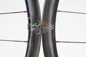 light-bicycle-airia-32-disc-custom-all-road-carbon-wheelset