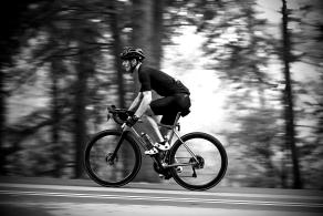light-bicycle-airia-45-disc-review-the-ultimate-light-fast-and-stiff-all-rounder