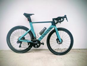 light-bicycle-airia-47-55-disc-review-aero-lightweight-great-handling