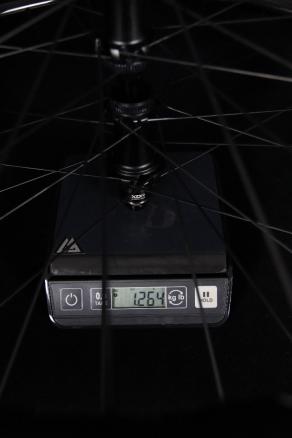light-bicycle-airia-47-best-carbon-wheel-for-road-bike-laced-to-enve-hubs