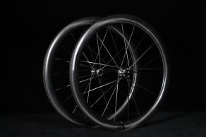 light-bicycle-airia-47-disc-best-carbon-spoke-wheelset-laced-to-speed-hub-gen3
