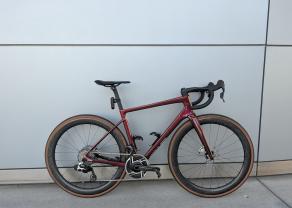 light-bicycle-airia-52-disc-review-custom-craftsmanship-meets-aero-performance
