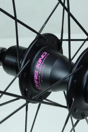 light-bicycle-airia-52-disc-review-ultra-light-aero-efficiency-benchmark-durability