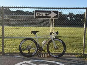 light-bicycle-airia-55-disc-review-a-no-compromise-wheelset