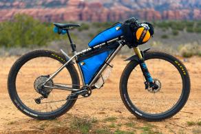 titanium-bikepacking-bike-with-light-bicycle-am930-carbon-wheels