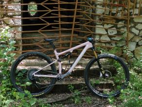 light-bicycle-am930s-review-head-turning-aesthetics