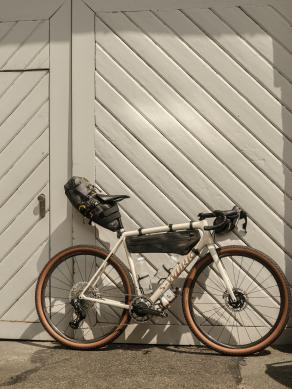 light-bicycle-ar25-disc-all-road-carbon-wheelset-installed-on-s-works-crux-anniversary-sale-photo-contest