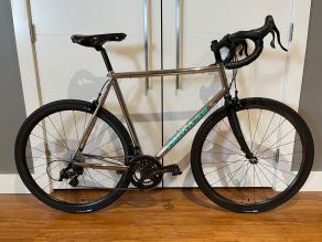 Bianchi-road-bike-rim-brake-carbon-wheeled