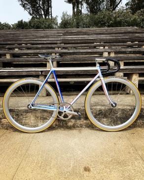light-bicycle-full-custom-carbon-wheels-bike-rim-paint