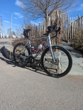 light-bicycle-falcon-pro-ar465-disc-brake-carbon-wheels-review