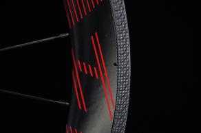light-bicycle-ar56-non-disc-carbon-wheelset-grooved-graphene-surface