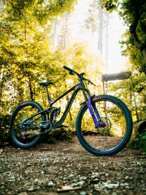 light-bicycle-helios-am930-industry-nine-custom-build
