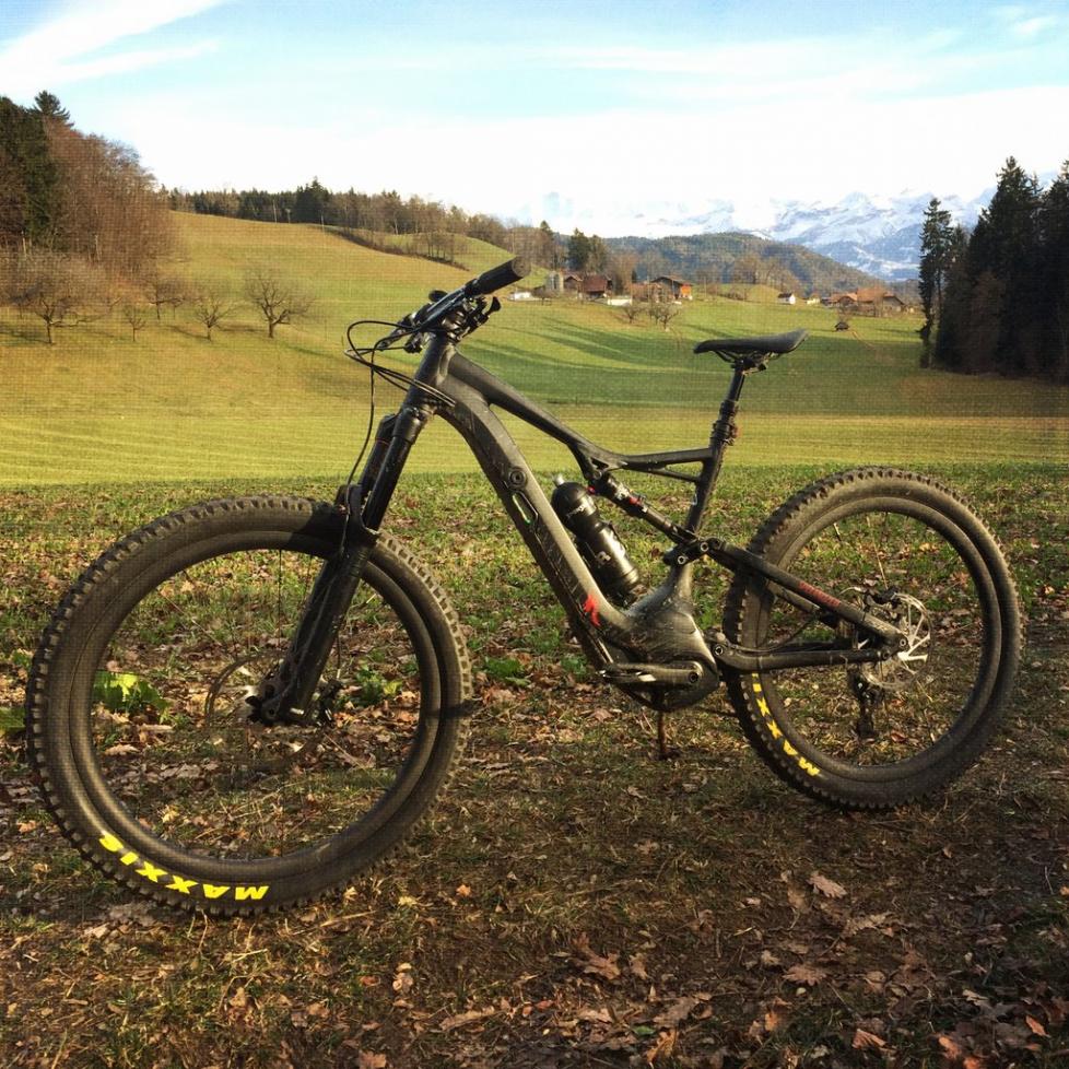 lightweight enduro motorcycle