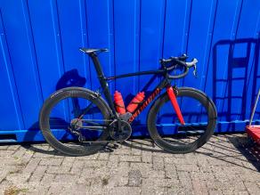 light-bicycle-r65-carbon-wheelset-installed-on-a-specialized-allez-sprint-