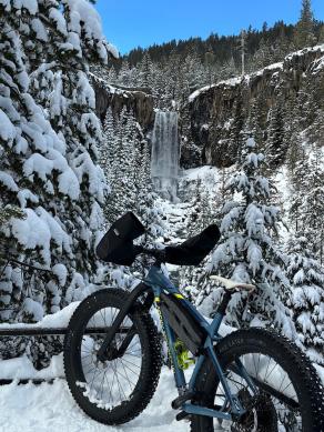 rocky-mountain-fat-tire-bike-riding-in-snow
