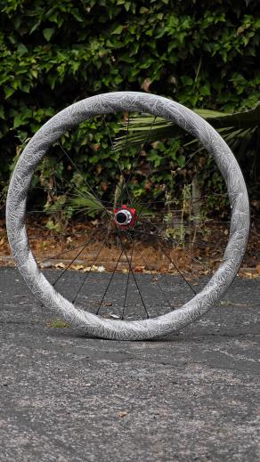 light-bicycle-turbo-50-disc-review-a-custom-tailored-work-of-art