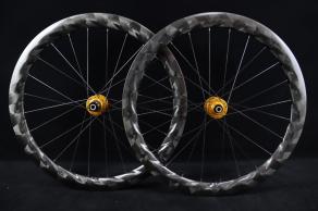 light-bicycle-turbo-50-disc-custom-carbon-wheelset