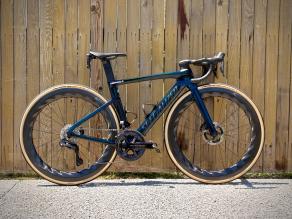 light-bicycle-falcon-pro-turbo-65-disc-review-2020-specialized-venge-pro